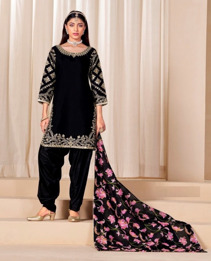 225-black - Mirror Work Black Embroidered Punjabi Suit